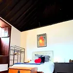 Дом отдыха Casa Tradicional - Caleton Gara